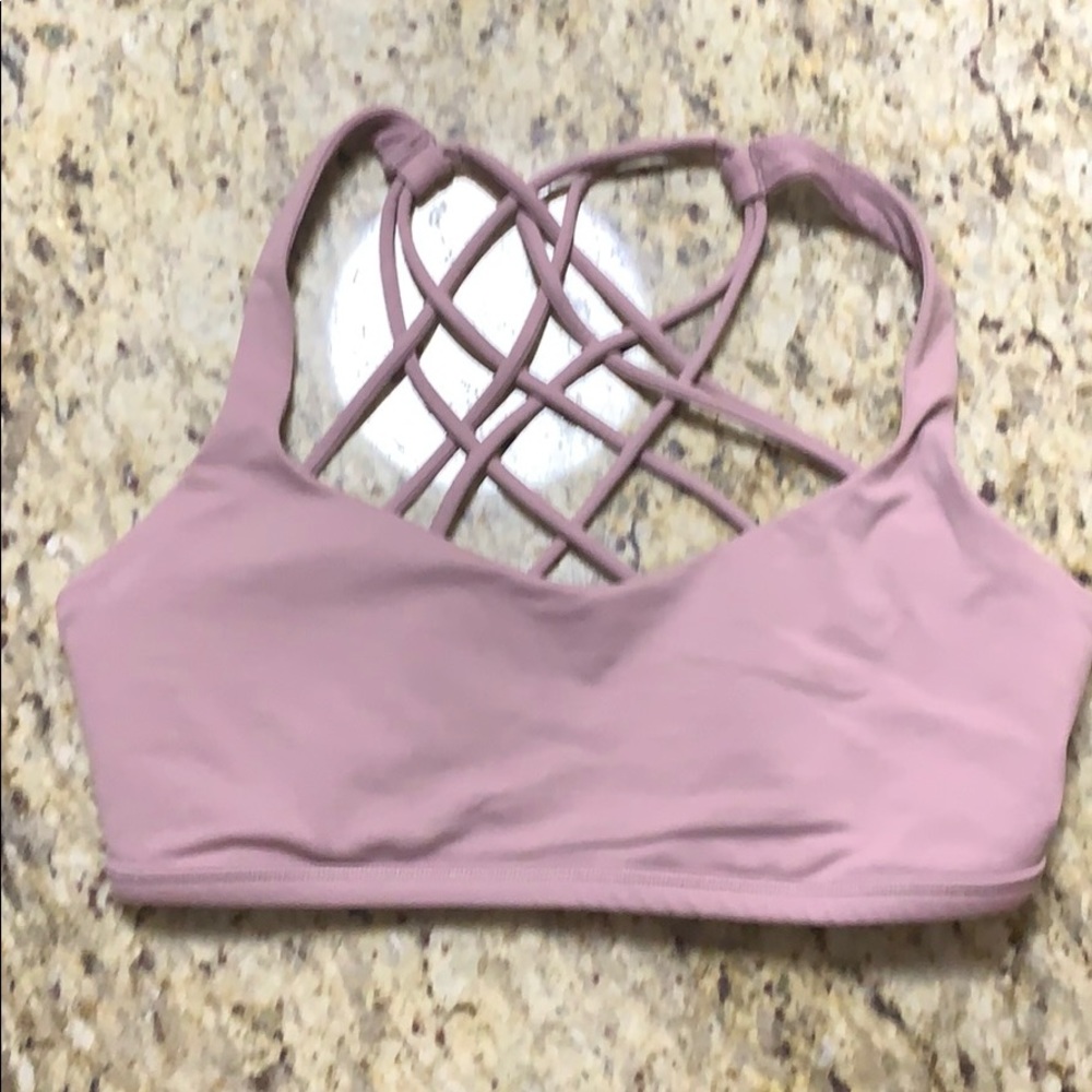Lulu lemon sports bra size 6